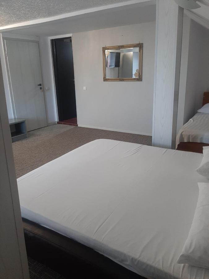 Casa Anemyra Hotel Sacele Luaran gambar