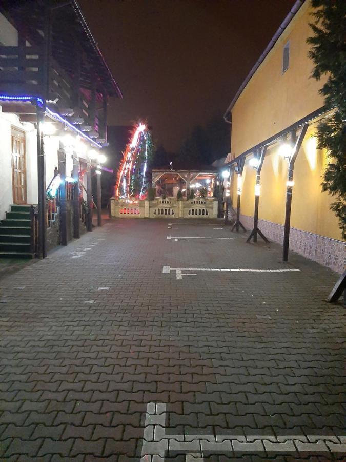 Casa Anemyra Hotel Sacele Luaran gambar